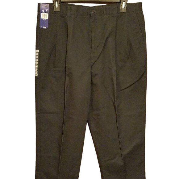 Men's Navy wrinkle free Khaki Pants size 40x29 NWT Stain Resistant - Picture 1 of 9